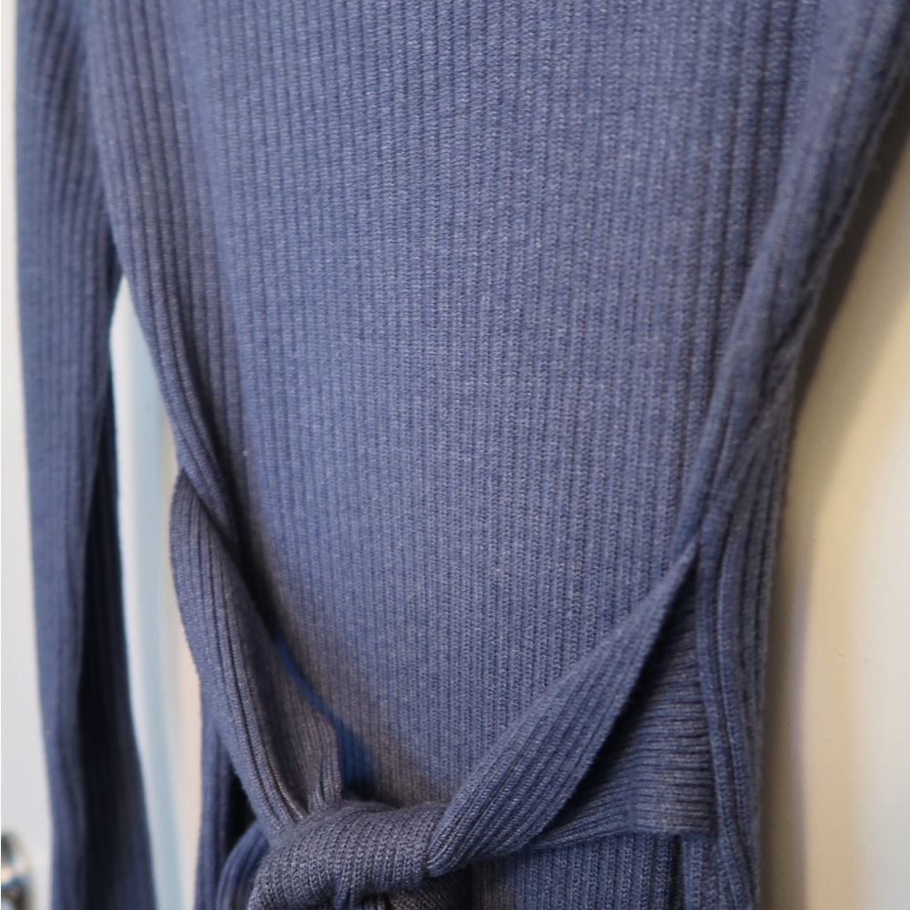 Elegant Blue Midi Dress